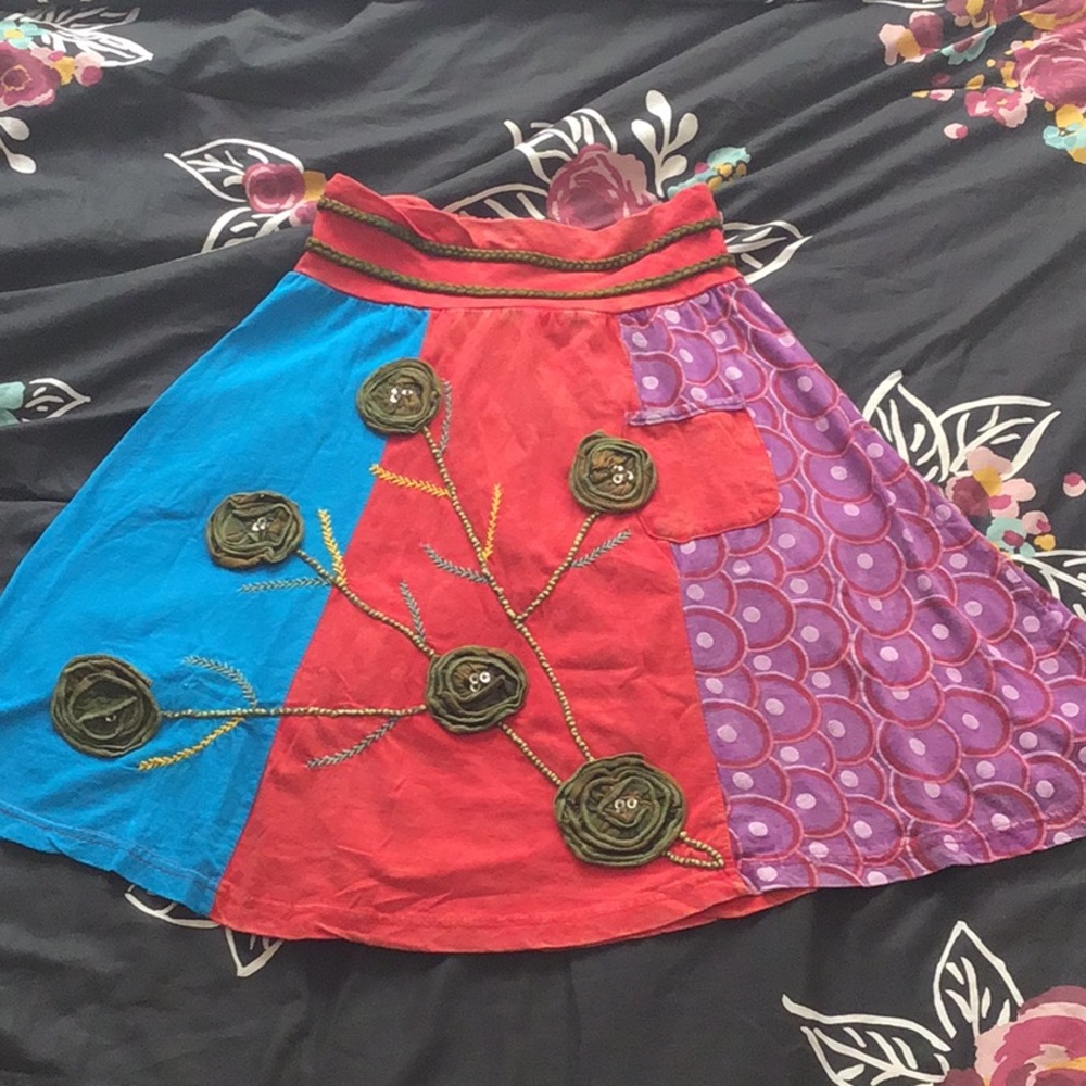 Rising international girls skirt size Large.